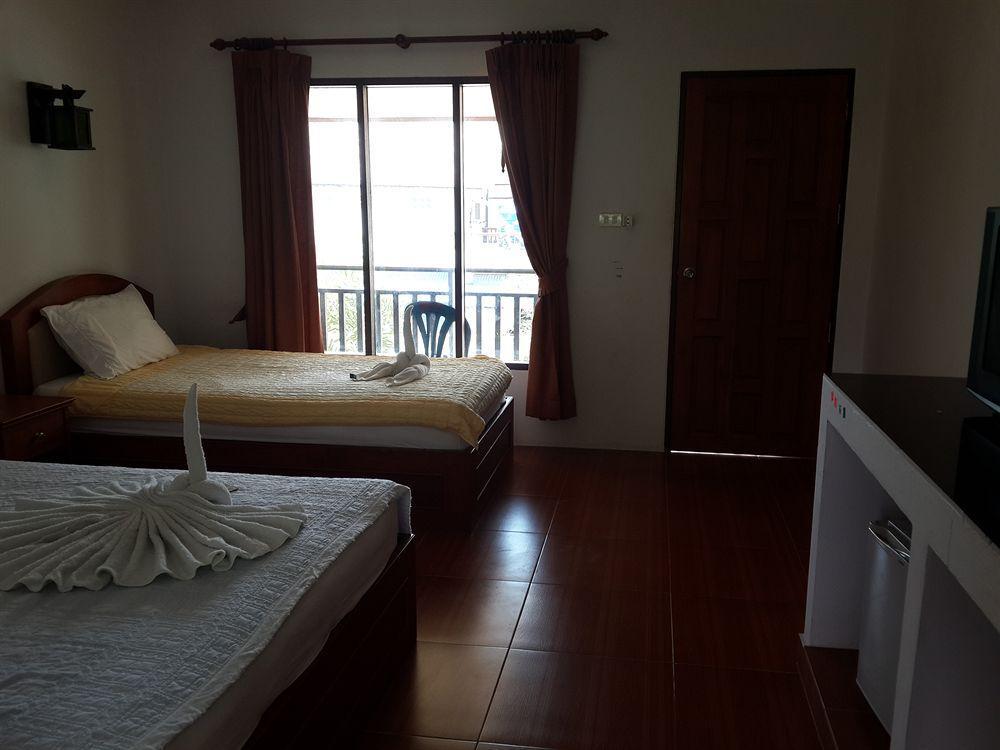 Bank Guest House Хаад Рин Екстериор снимка