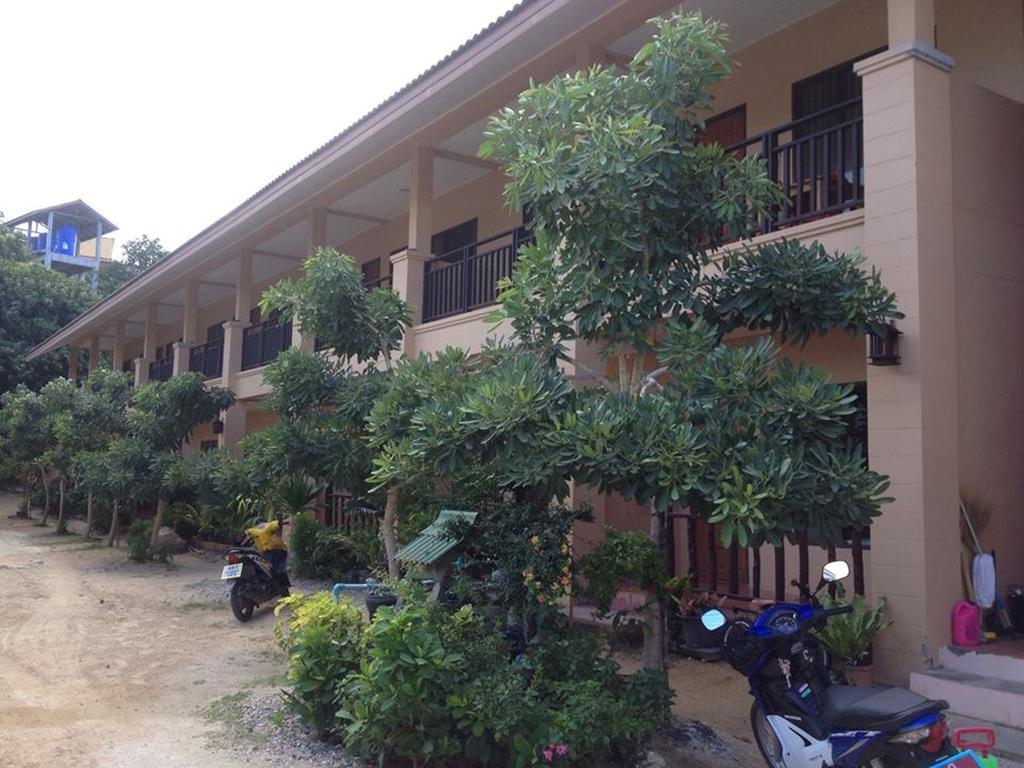 Bank Guest House Хаад Рин Екстериор снимка
